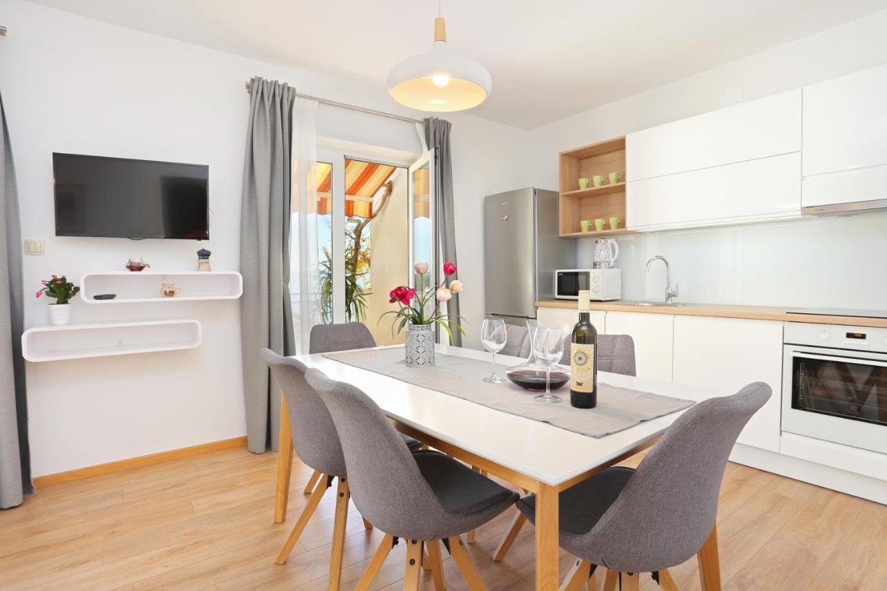 Apartments By The Sea Podgora, Makarska - 2594 Εξωτερικό φωτογραφία